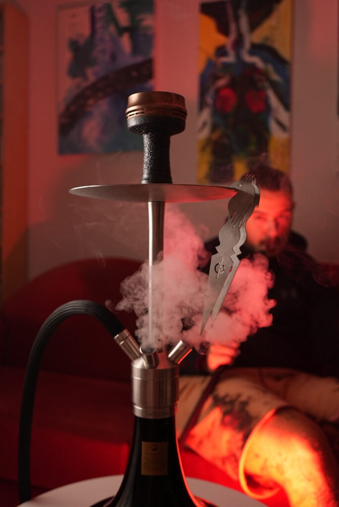 Hookah vs Vape - Μοιάζει ο ναργιλές με το ηλεκτρονικό τσιγάρο ;